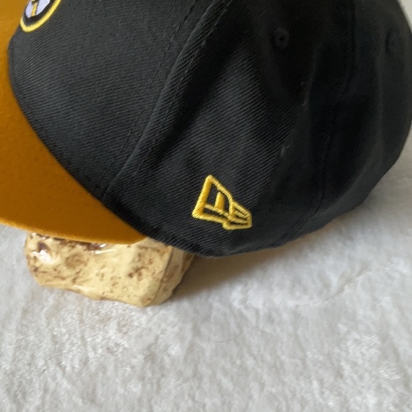 New Era Black and Yellow Cap Boston bruins NHL - Picture 3 of 7